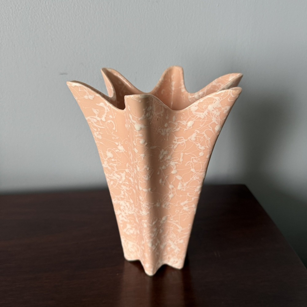 Vintage MCM Shawnee Pottery Blush Pink Splatter Design Cameo Ware Vase